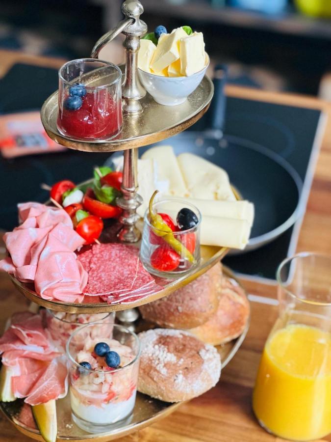 Ambiente Deluxe - Schloss Falkenhorst Kleinblittersdorf Dış mekan fotoğraf